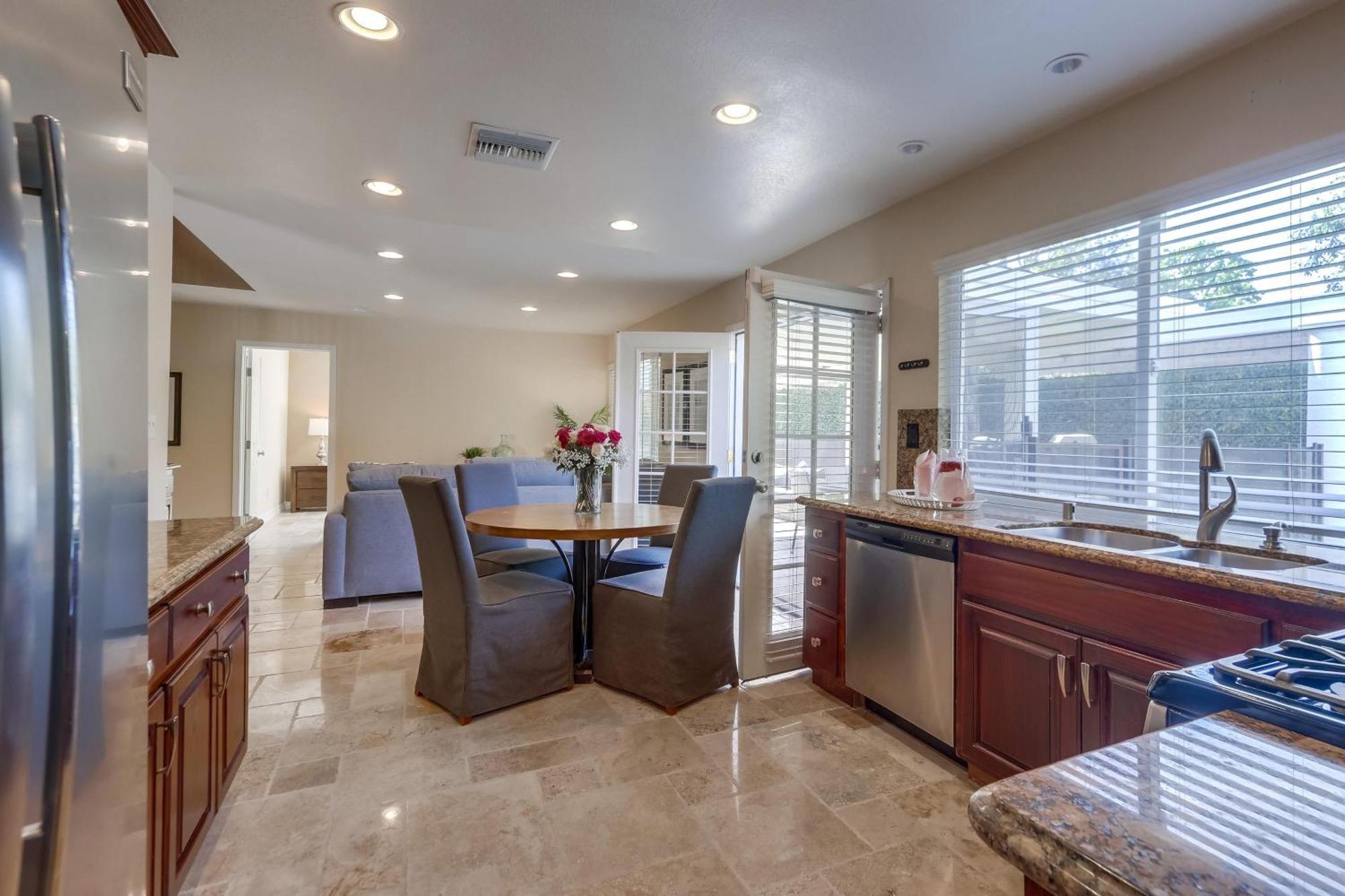 Destination #48 Villa Placentia Bagian luar foto